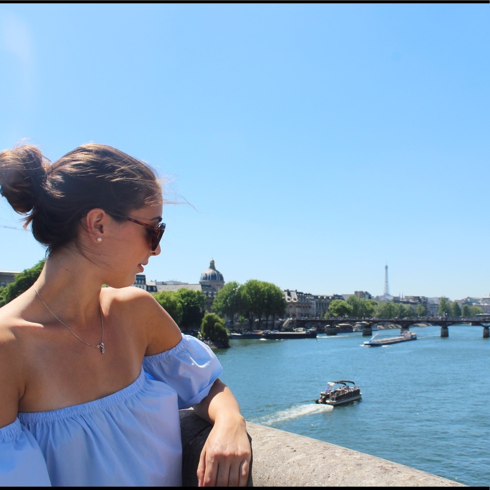 Meet your Posher, Arona